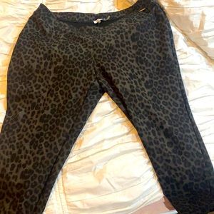 Stretchy leggings (Calvin Klein ) never worn